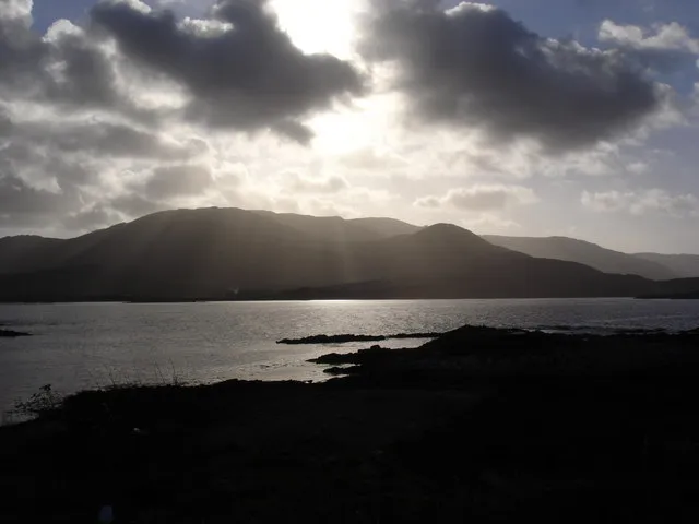Stormwolken boven de noordkust van het Beara-schiereiland, County Kerry, Ierland